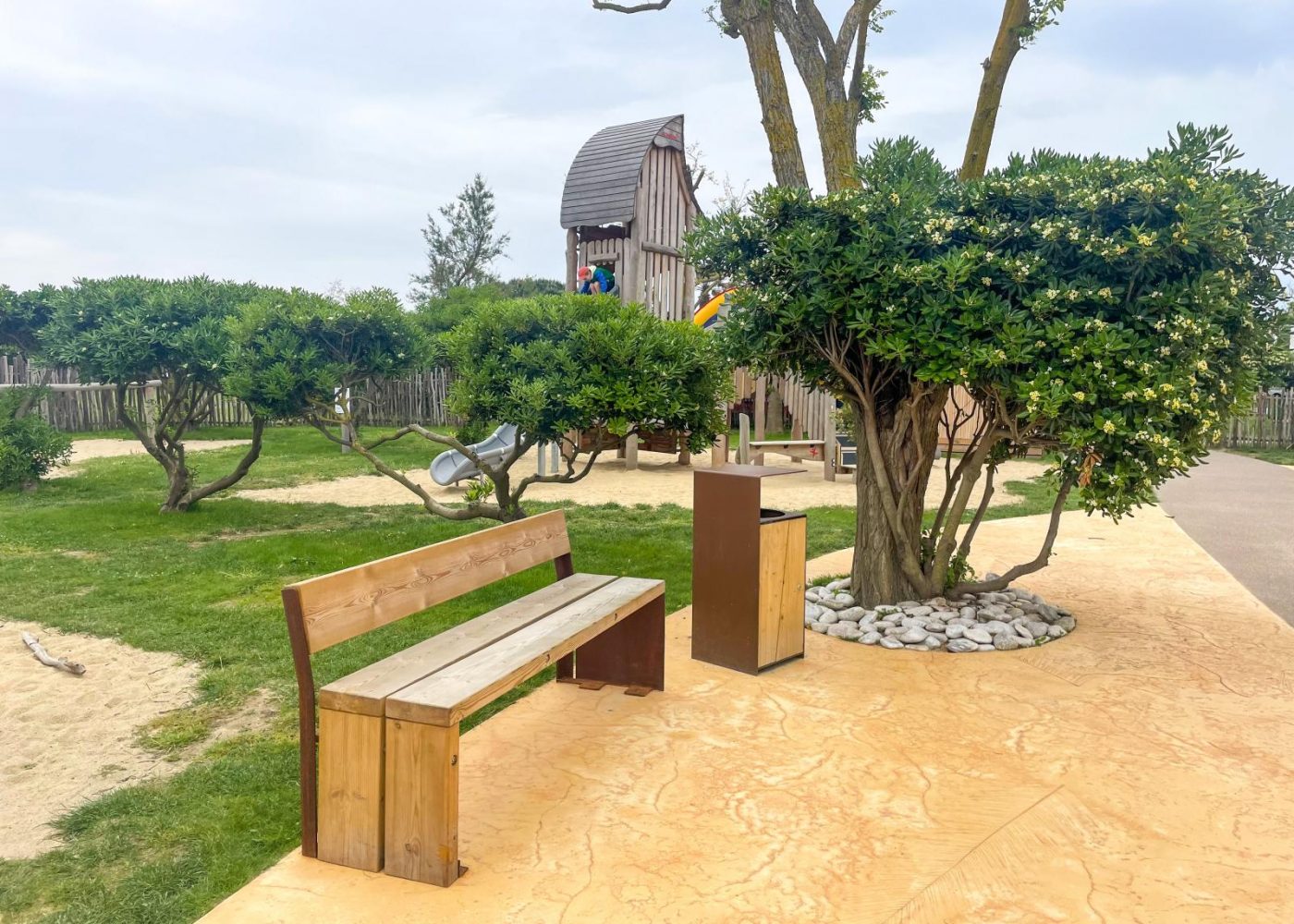 Banc Gavarres Lg 1840